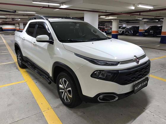 FIAT TORO 1.8 16V EVO FLEX FREEDOM AT6 FIAT TORO 1.8 16V EVO FLEX FREEDOM AT6